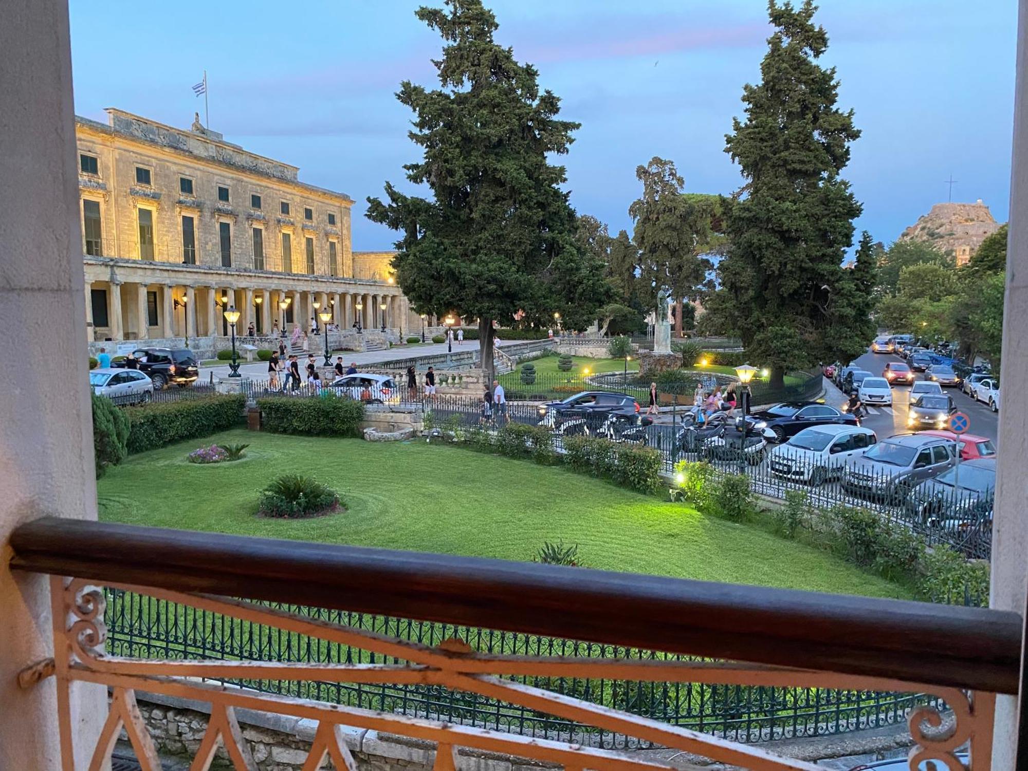 Palazzo Luxury Suite - View To Liston Square & Old Fortress Of Corfu Old Town Buitenkant foto